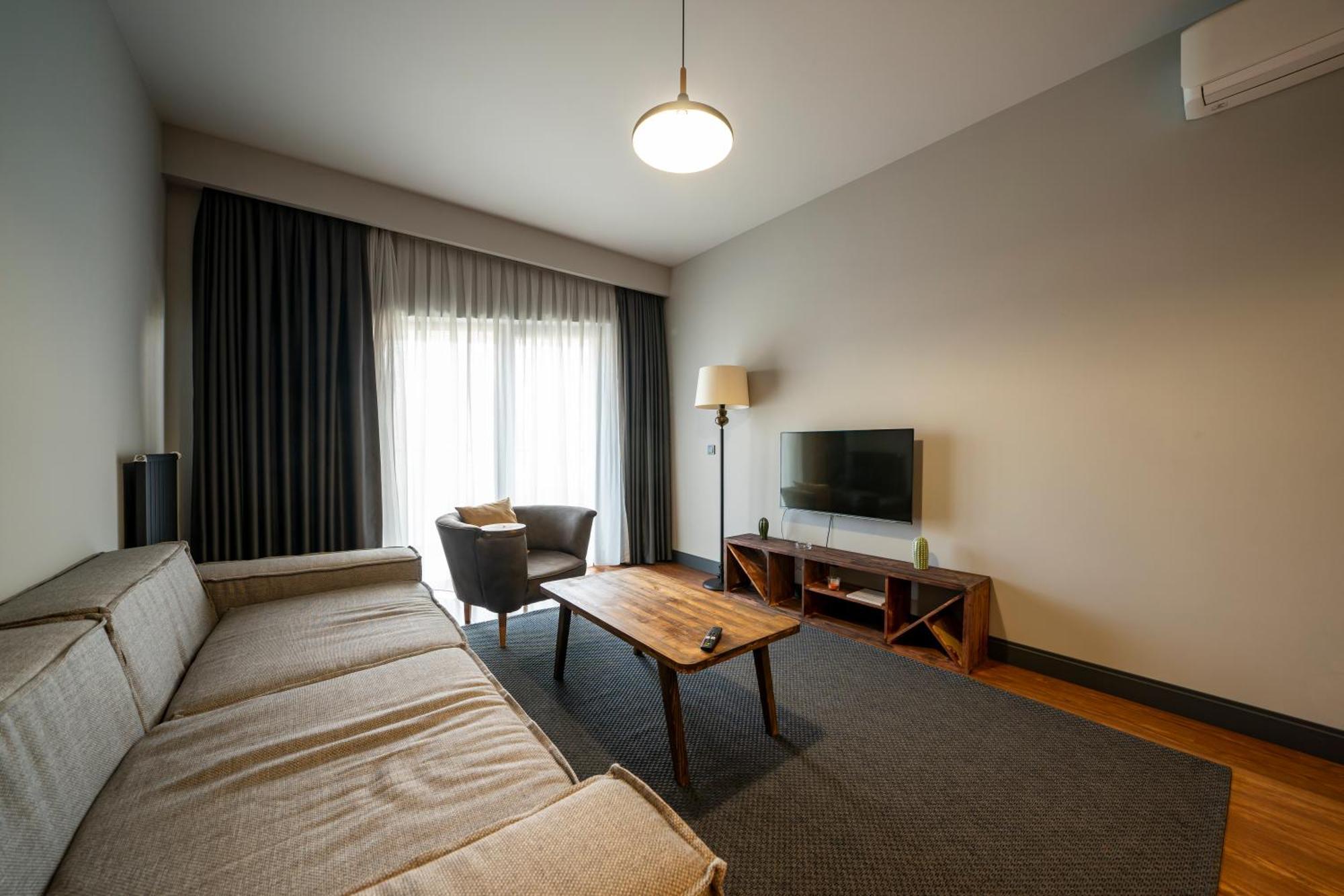 Beyoglu Benesta Residence, 2 Bedroom No-105 Daire *